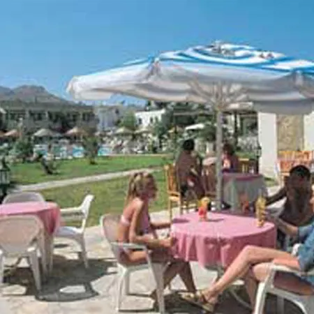 Hotel Club Aqua Ortakent 2*